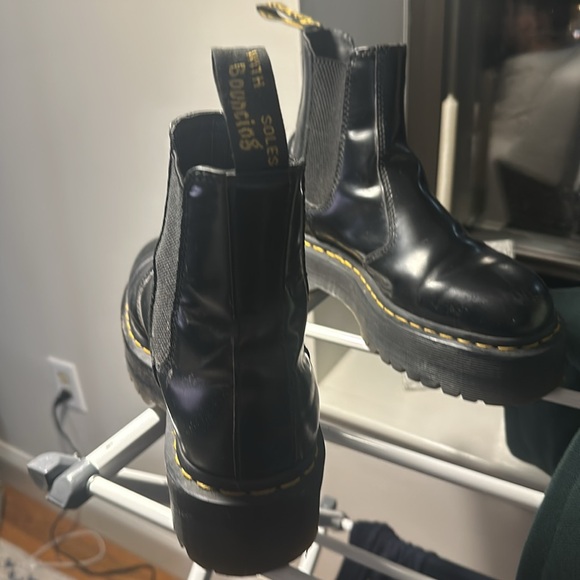 Dr.Martens Chelsea Platform Lug Sole - Picture 4 of 5